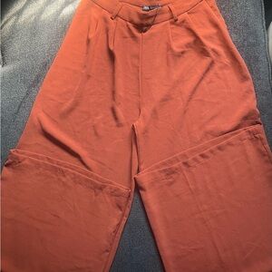 Brand New Without Tags Zara wide leg Trouses.. Flowy and Beautiful Burnt Orange.